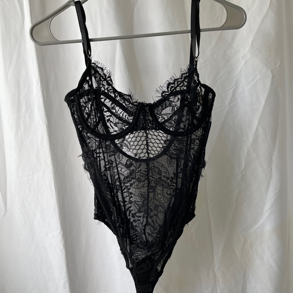 Lace bodysuit